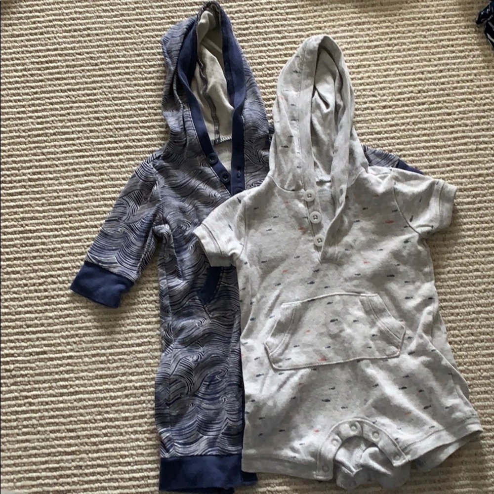 Pair of hooded rompers 0-3m